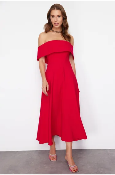 فستان سهرة بقصة بشكل A لون أحمر