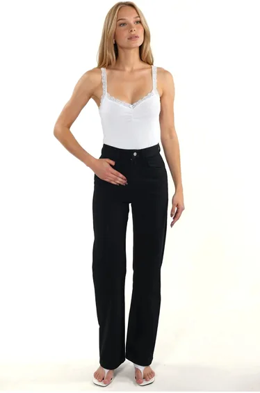 V-Neck Lace Detailed Tank Top