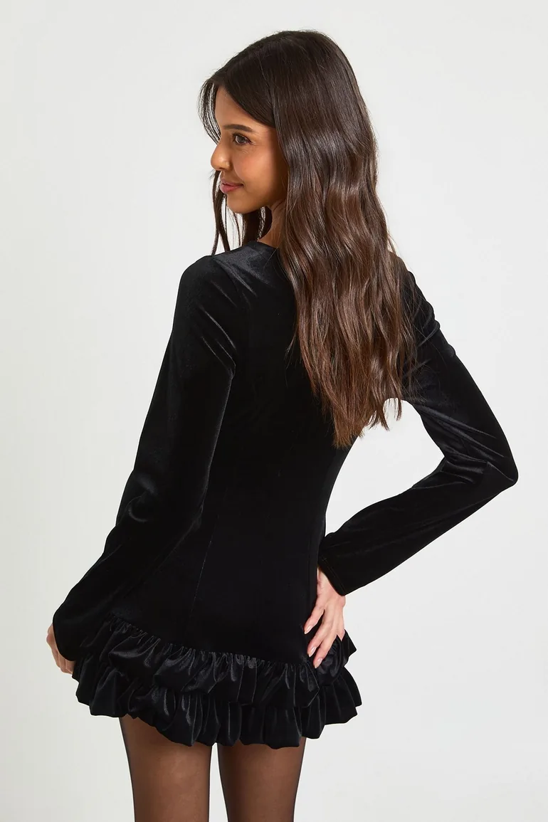 Velvet Ruffle Hem Long Sleeve Mini Dress - black Boohoo Black : Party  Dresses : VogaCloset Kuwait