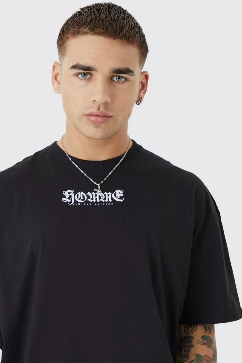 Oversized Homme Graphic T-shirt - 2
