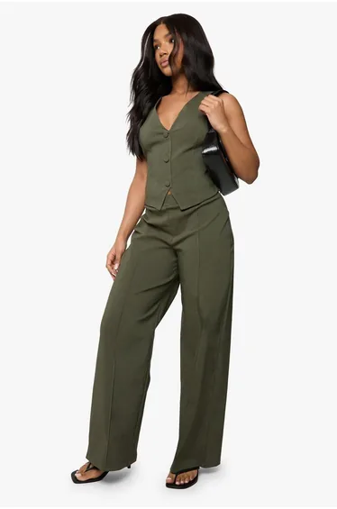 طقم بنطلون بأرجل مستقيمة و صدرية إستريتش