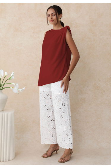 Knot Shoulder Longline Sleeveless Top in Red