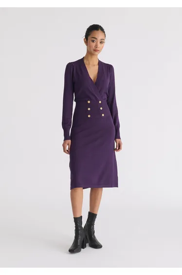 فستان محبوك بتصميم لف بأكمام طويلة بأزرار