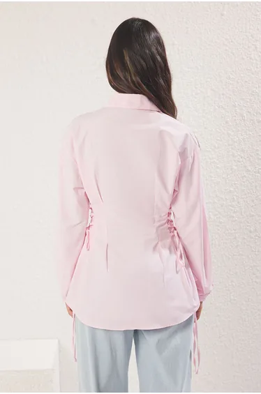 قميص بربطة خصر لون زهري