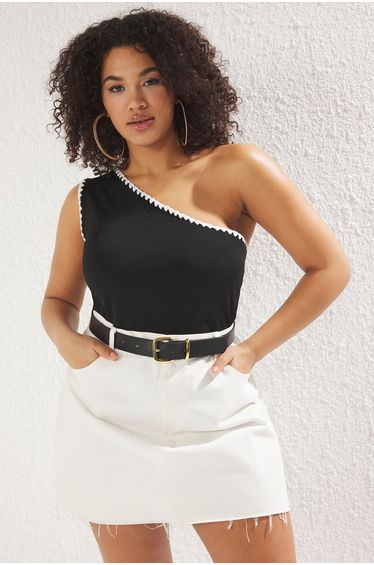 Black One Shoulder Collar Embroidered Knitwear Blouse
