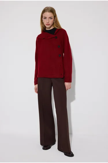 ASYMETRICAL BUTTONED KNIT SWEATER