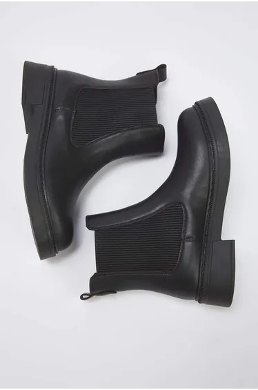 Black Elastic Chelsea Women's Boots
