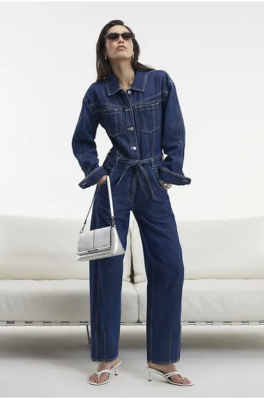 جمبسوت دينيم بأرجل بشكل إسطواني بحزام - أزرق