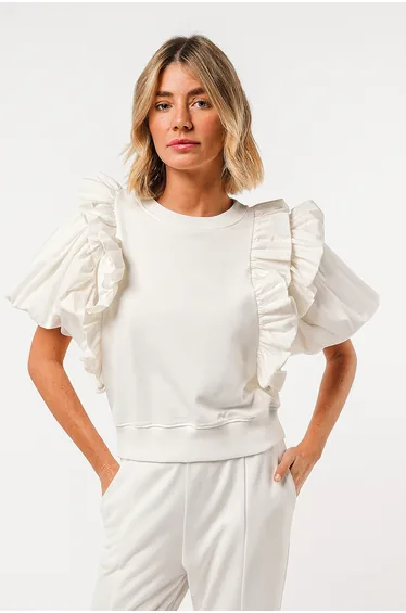 بلوزة بكشكش لون أبيض 