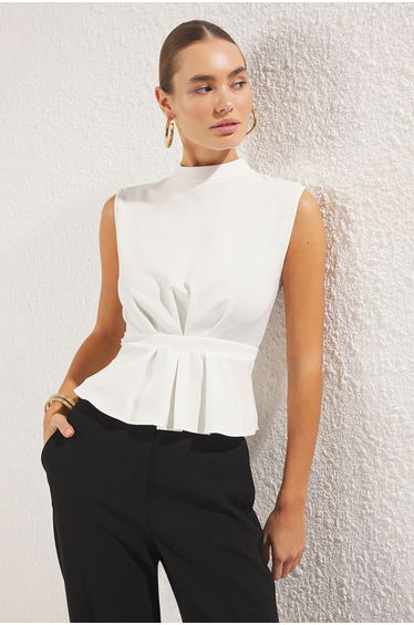White Woven Crew Neck Sleeveless Blouse