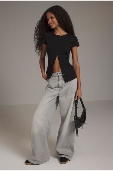 Black Buttoned Fitted/Body-Smoothing Knitted Blouse