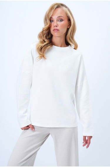 Women's Ecru Crew Neck Batwing Sleeve Wide Cut Basic Blouse