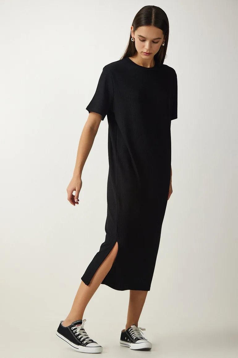 Women's Black Crew Neck Knitted Ribbed Dress