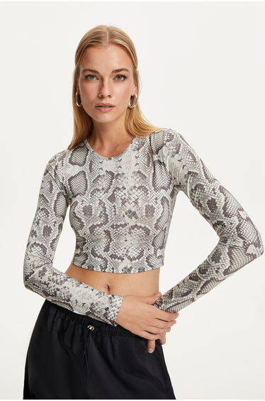 Silver Snake Pattern Crop