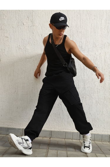 Mid Rise Loose Fit Cargo Pants