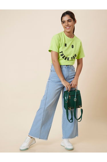 Stretchable Mid-Rise Wide Leg Jeans