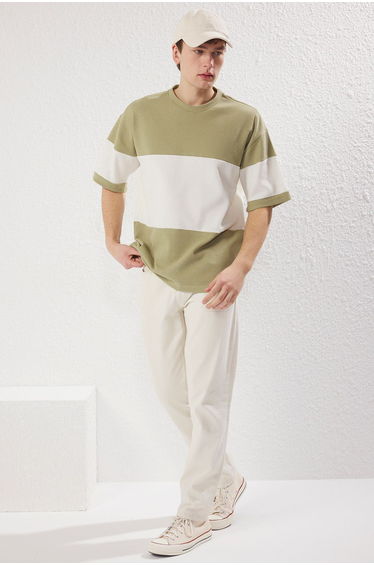 Mint Oversize/Wide Cut Color Block Textured T-shirt