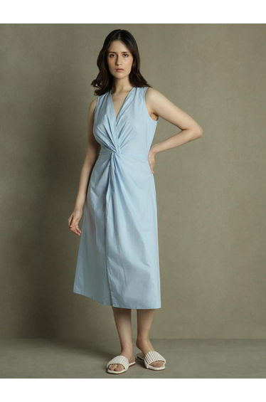 Solid V-Neck Sleeveless Midi Dress