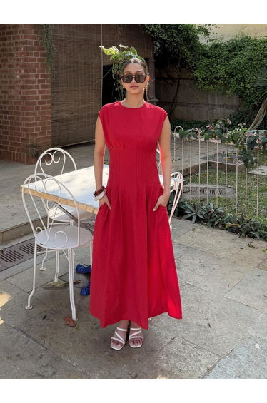 Red Sleeveless Maxi Dress