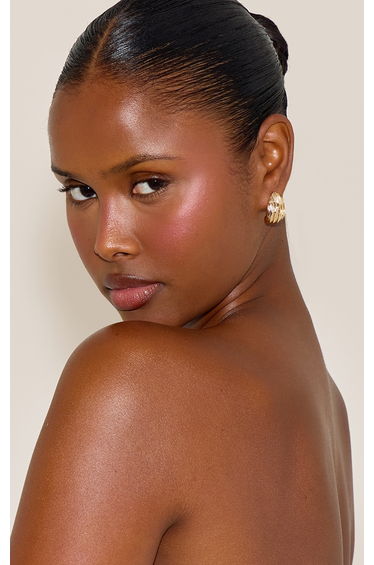 Gold Textured Rib Medium Stud