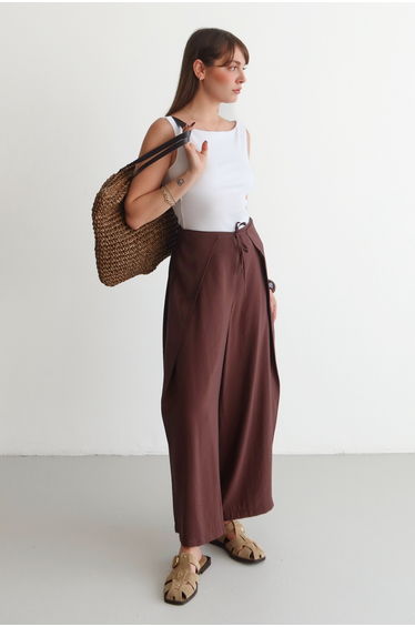 Brown Woven Wide Leg Closure Detail Pants