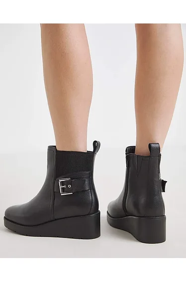 بوت بطول الكاحل سيمبلي بي باللون الأسود