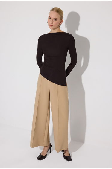 SİDE DRAPED BODY