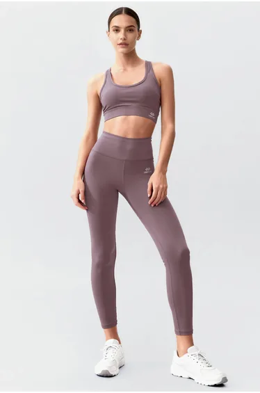 TOMMY Sleeveless Athletic Set With Leggings