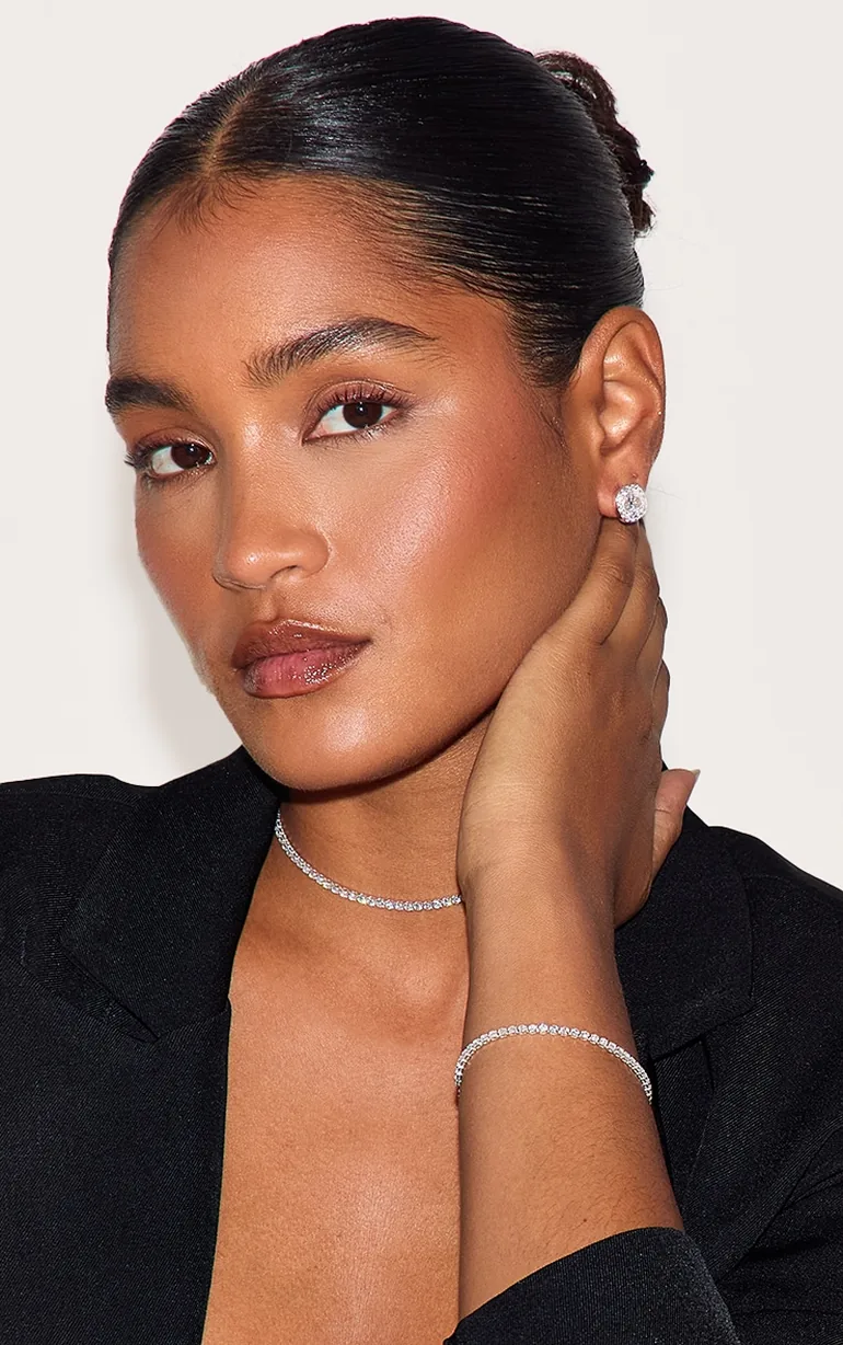 طقم بريتي ليتل ثينق باللون الفضي