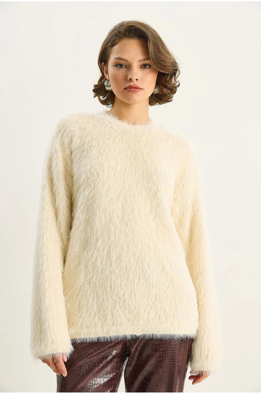 LUCCI Textured Knit Sweater