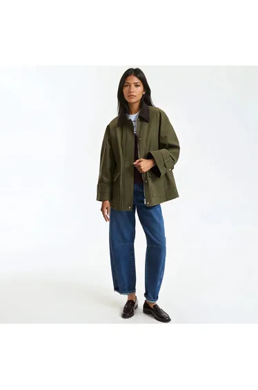 Mid-Length Barn Jacket with Zip Fastening