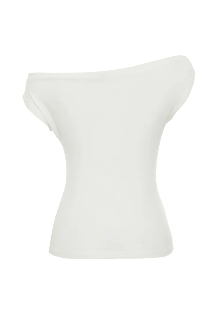Ecru Boat Neck Fitted Viscose/Soft Fabric Stretchy Knitted Blouse - 7