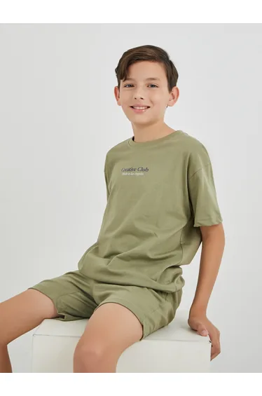 Boys Typography Print Oversized T-Shirt and Shorts Set