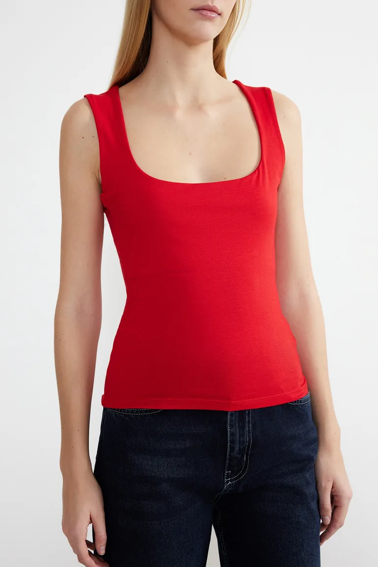 Red Square Neck Zero Sleeve Cotton Flexible Fitted Knitted Undershirt - 3