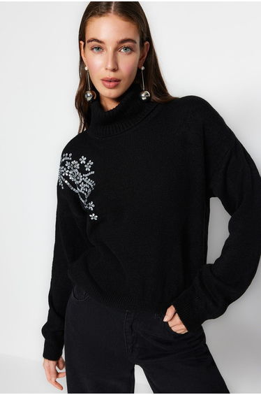 Black Stone Detailed Turtleneck Knitwear Sweater