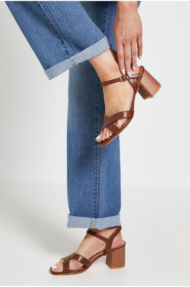 Wide Fit Samiyas Faux Leather Cross Strap Casual Medium Block Heeled Sandals
