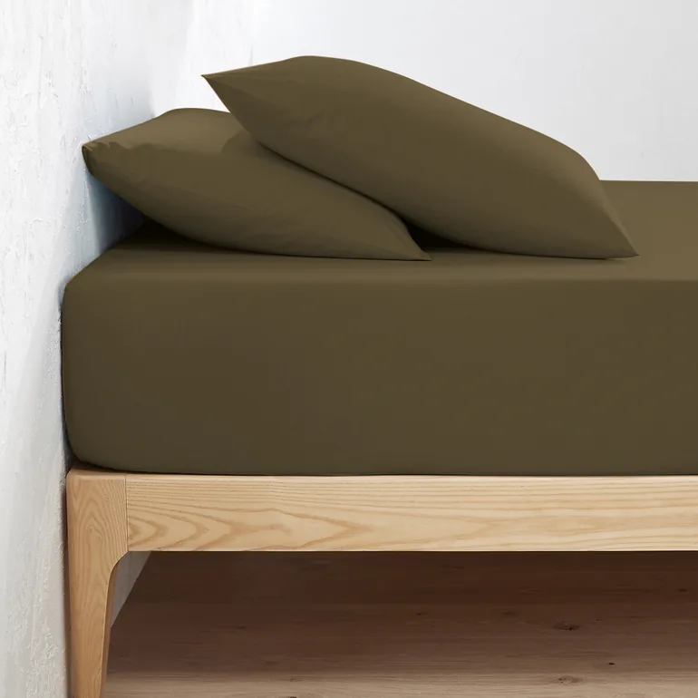 Scenario Plain 100% Organic Cotton Percale 200 Thread Count Fitted Sheet