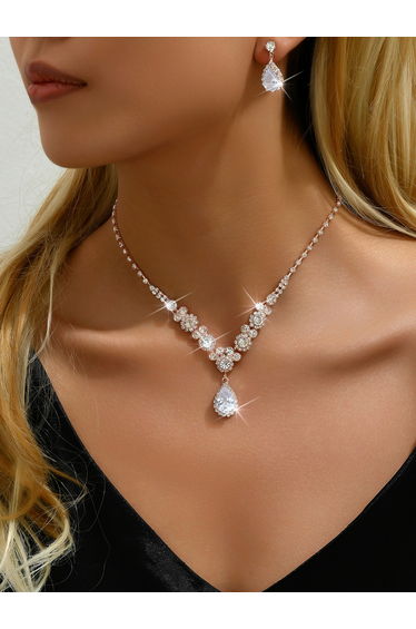 Embellished Water Drop Pendant Necklace and Earrings Jewelry Set