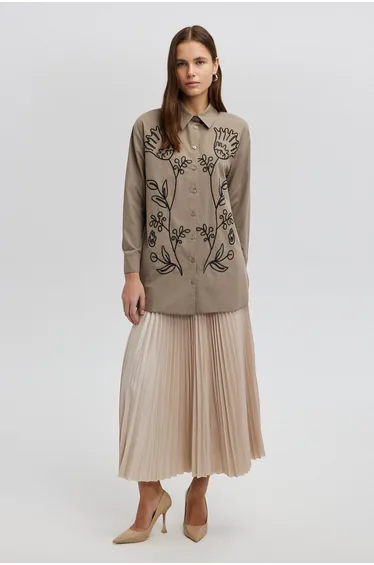 CONTRAST EMBROIDERED SHIRT