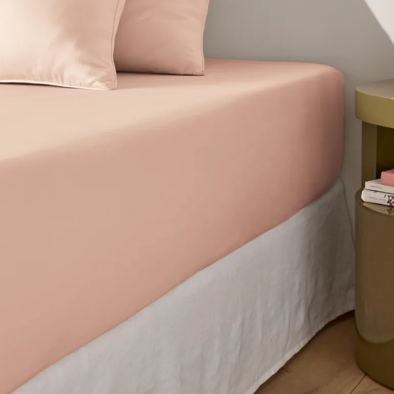 شرشف سرير قطن بحواف مطاطية ساتين بإرتفاع 30سم - 1