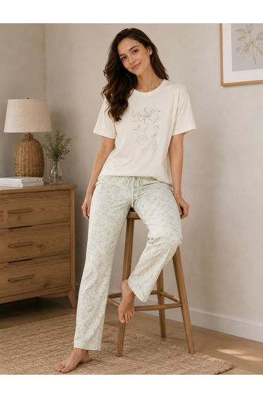 Green Graphic Short Sleeve T-Shirt and Pyjama Set