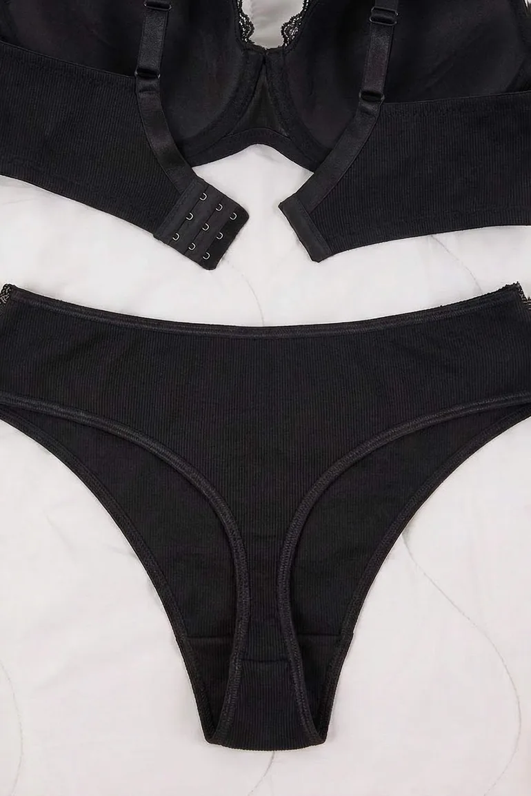 Black Underwire Camisole-Lace Detailed Plus Size Lingerie Set - 2
