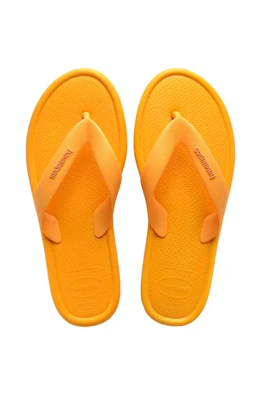 Puffed Up Caja Yellow