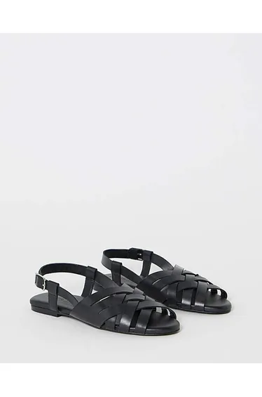 صندل سيمبلي بي باللون الأسود