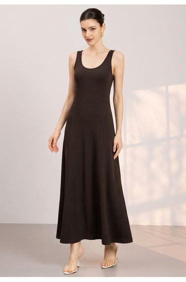 Minimalist Seamed Detail Sleeveless Maxi Dress in Brown