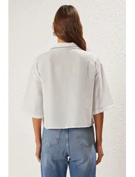 Regular Fit Shirt with White Collar and Hem Embroidery Detail - 4