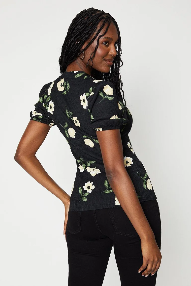Keyhole Neck With Puff Sleeve - 2