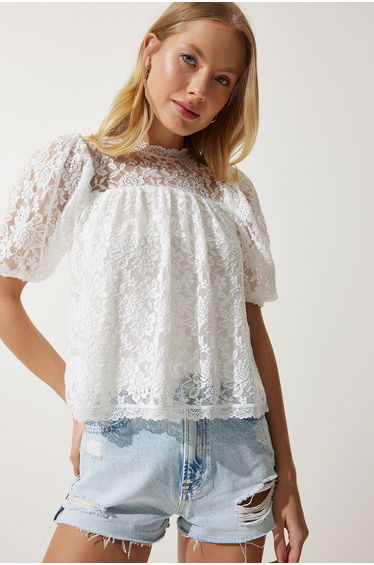 Women's White Lace Knitted Blouse