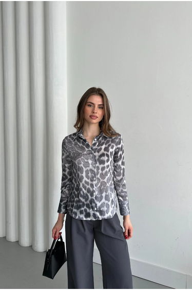 MY FASHION Leopard Print Button-Up Shirt