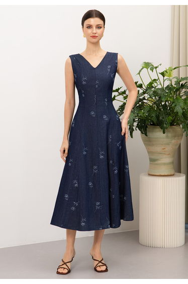 Rose Embroidery V-Neck Sleeveless Denim Dress